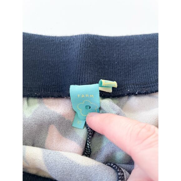 Black Farm Rio Calla Flared Floral Print Pants Size XS FLAWED - Picture 3 of 11